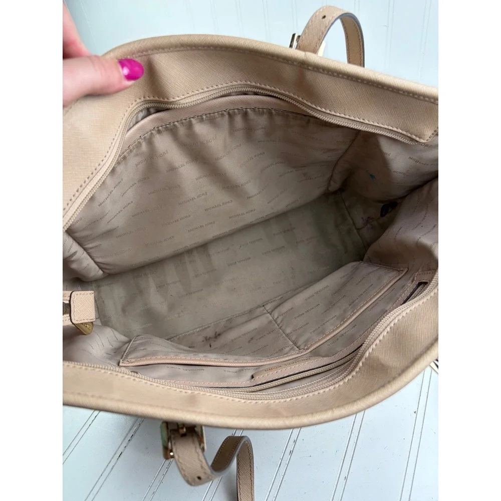 Michael Kors Vintage Jet Set Beige Saffiano Leather Tote Shoulder Bag SEE FLAW